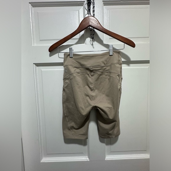 Free People Activewear Biker Shorts Size Small EUC - Picture 5 of 5